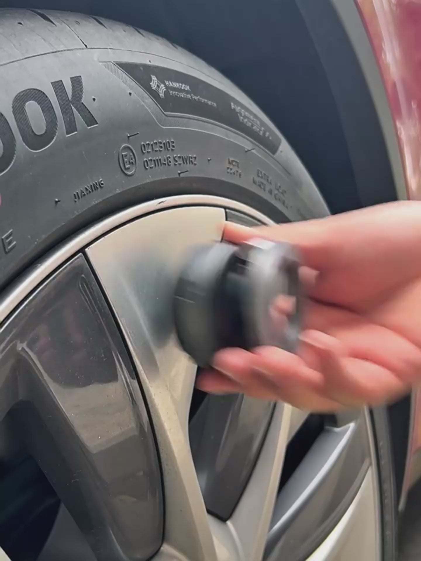 MagSafe-Compatible Car Mount with Foldable Arm & Suction Base